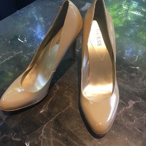 Guess Tan Heel. Size 8 1/2.